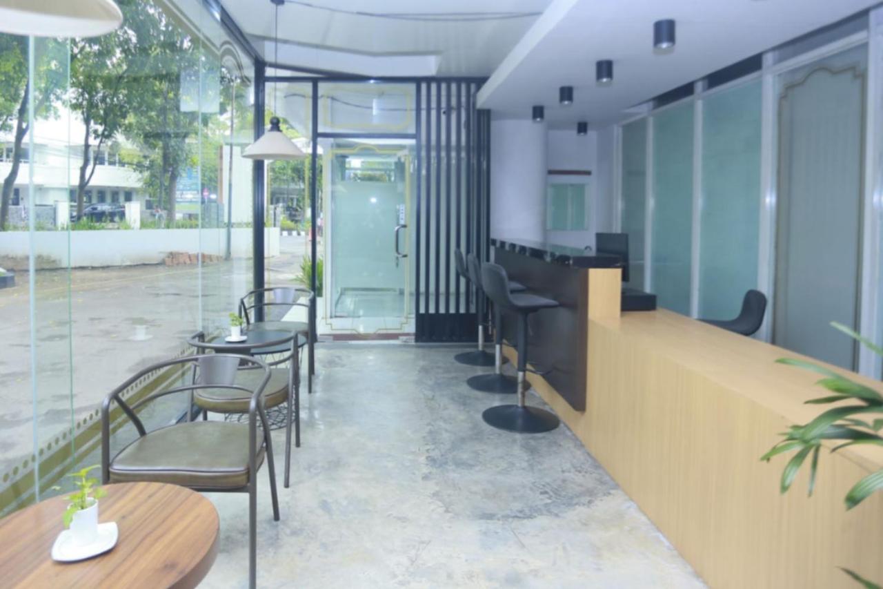 Utc Dago Hotel Bandung Exterior foto
